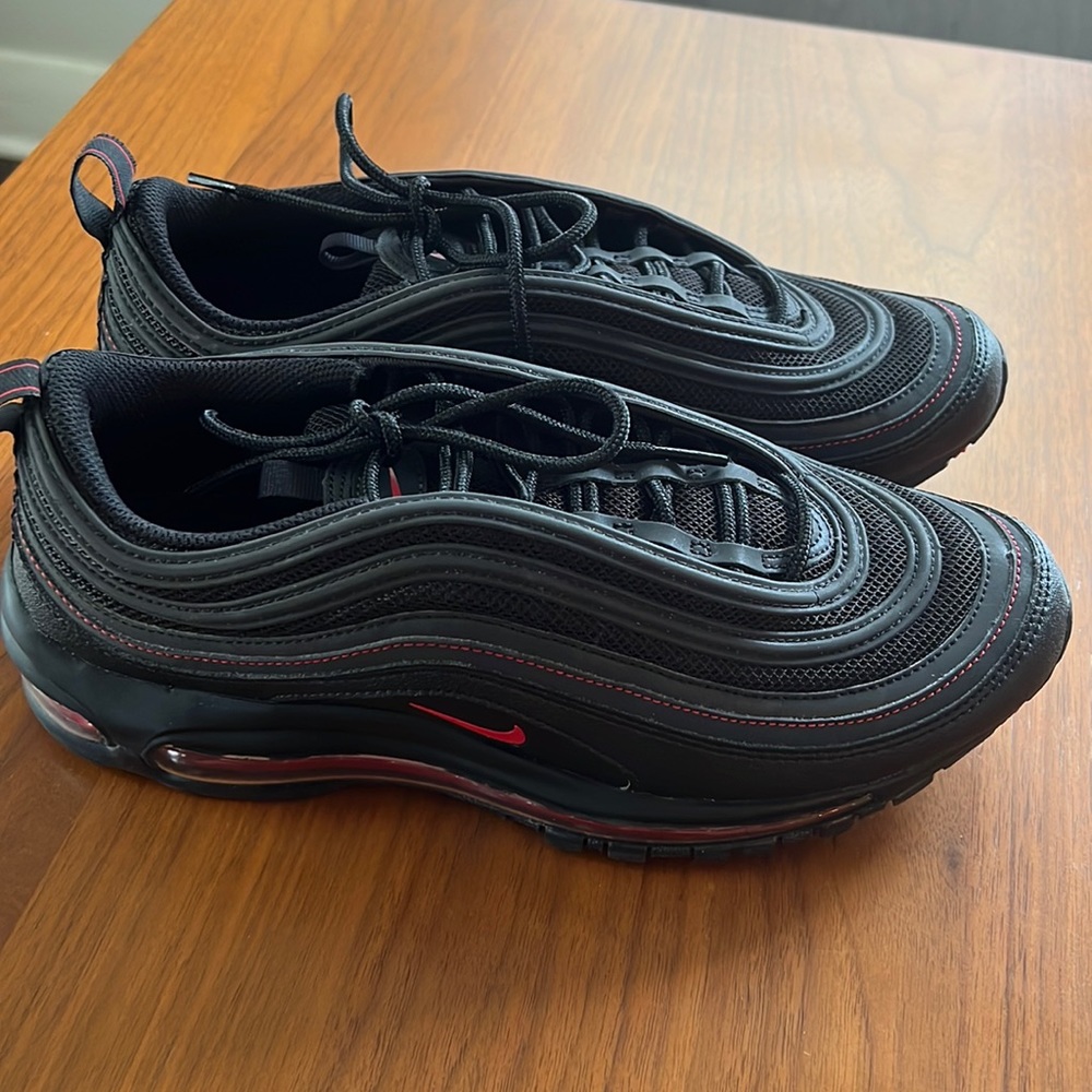Nike Air Max 97 Mens Shoes Black University Red DH4092-001 SIZE 9.5 - worn once.